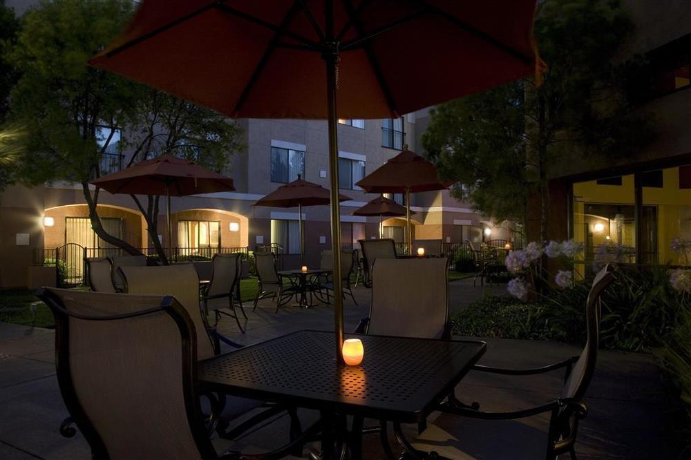 Doubletree Suites By Hilton Hotel Sacramento - 랜초 코도바 레스토랑 사진